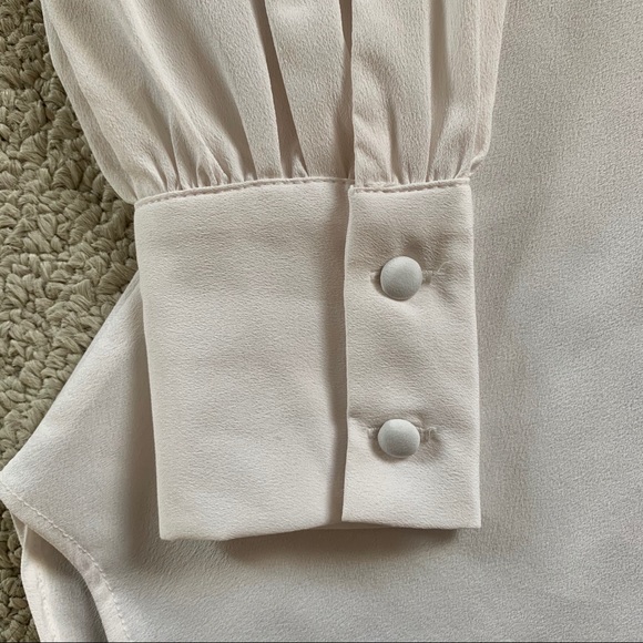 Last Chance ✨ H&M Cream Ivory Long Sleeve Blouse - Picture 4 of 6